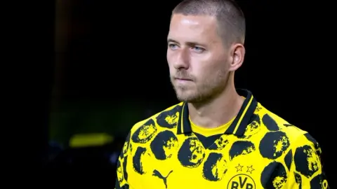 De Sky: Dortmund tính chọn Anton làm đội trưởng thứ ba, Emre Can vẫn là đội trưởng số một