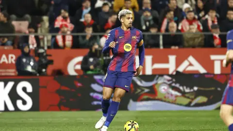 Araujo: Tôi sẽ hỏi Valverde chuyện gì đã xảy ra, thật tốt cho chúng tôi khi gặp vấn đề ở Real Madrid