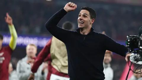 Tuyệt! Trang web chính thức của Arsenal thống kê nhiều kỷ lục của Arteta và cũng sẽ dẫn dắt đội bóng tranh suất dự Champions League