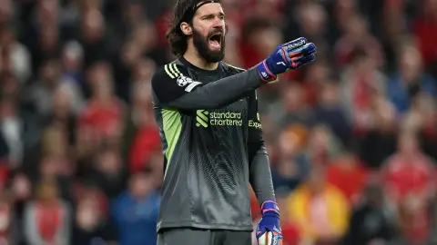 MIDI: Dù Juventus có lỡ Champions League mùa sau, Alisson vẫn sẵn sàng tham gia