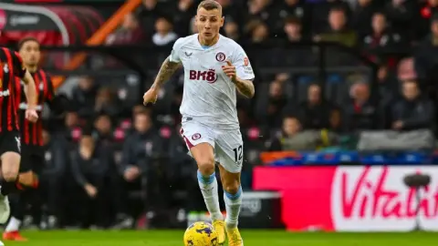 L’Equipe: Digne gia hạn hợp đồng với Villa + từ chối lời đề nghị chuyển nhượng tham dự World Cup, cuối cùng cũng đạt được ước muốn