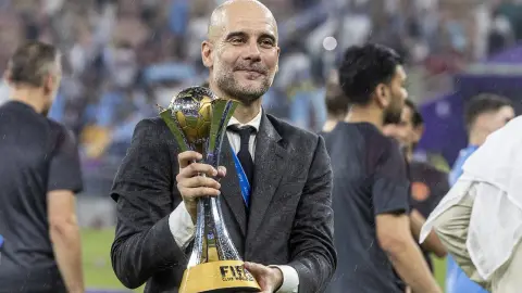 Sutton: Guardiola là một trong những huấn luyện viên vĩ đại nhất mọi thời đại, ông ấy luôn là một hiện tượng