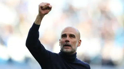Telegraph: Guardiola từng dẫn dắt Barcelona, ​​​​Bayern và Man City, chỉ những đội bóng đặc biệt mới thu hút được ông