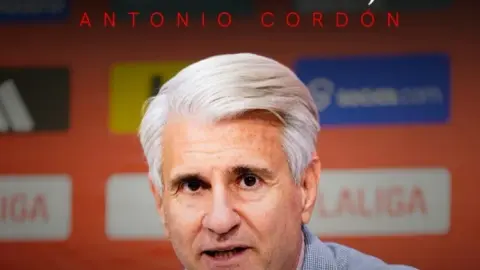 Chính thức: Sevilla đạt thỏa thuận với giám đốc thể thao Cordon về việc chấm dứt hợp đồng vào ngày 31/5