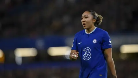 The Sun: Thu nhập ngoài sân đấu của Lauren James tăng vọt, cô chính thức trở thành triệu phú