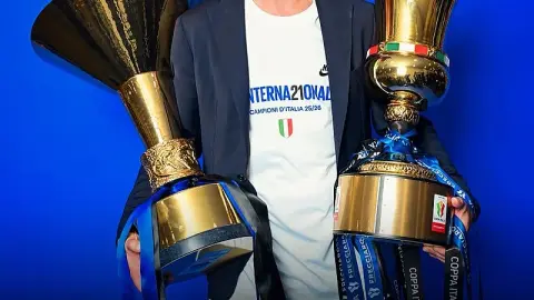 Cú đúp chức vô địch trong mùa huấn luyện đầu tiên! Romano: Inter Milan sẽ gia hạn hợp đồng với HLV Chivu đến năm 2028 kèm theo tăng lương!