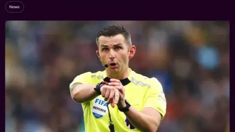 Trọng tài vòng chung kết Ngoại hạng Anh: Oliver bắt chính trận Tottenham vs Everton Taylor bắt chính West Ham vs Leeds United