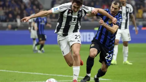 Chuyển động chậm: Barcelona chính thức mua Cambiaso, giá tâm lý của Juventus quanh 50 triệu euro