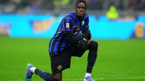 Romano: Bayern và các CLB Anh theo dõi Bisseck, Curtis Jones sẵn sàng nghe đề nghị từ Inter