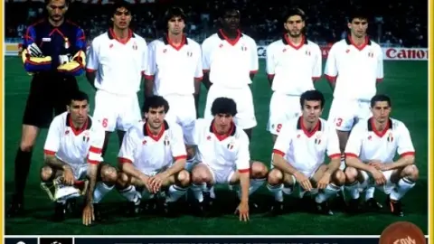 Galliani kể về chức vô địch UEFA Champions League 1994: Chúng tôi uống rượu suốt đêm và suýt bị người dọn dẹp vứt chiếc cúp