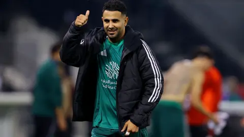Mahrez: Tôi theo cha đến với bóng đá và quyết tâm tạo dựng tên tuổi cho mình