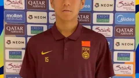 Tuyển thủ U17 Châu Vân Nặc cổ vũ trận chung kết Asian Cup: Tuổi trẻ tràn đầy năng lượng và nỗ lực đến một cách tự nhiên