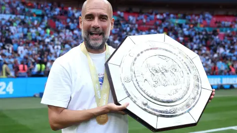 The Times: Guardiola quyết định ra đi cách đây 1 năm nhưng sau đó được thuyết phục dẫn dắt Man City thêm một mùa giải