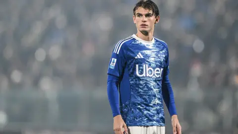 Sky Ý: Nico Paz có thể bỏ lỡ trận đấu cuối cùng của Como, Fabregas cân nhắc thay thế anh bằng Baturina