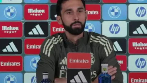 Arbeloa: Nếu Mourinho đến, ông ấy sẽ mang theo đội bóng của riêng mình và không đời nào tôi sẽ tham gia cùng ông ấy