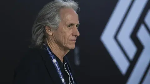 Jorge Jesus: Chính vì Ronaldo chọn huấn luyện nên anh mới thắng, nhưng giờ anh đã thực hiện được lời hứa giúp anh vô địch