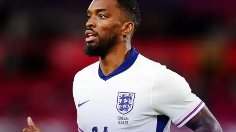 Sky Sports: Ivan Toney vẫn có tên trong danh sách Anh dù chơi chưa tới 5 phút dưới thời Tuchel