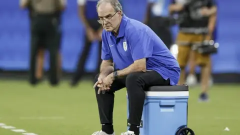 Bielsa xác nhận ra đi sau World Cup: Công việc của chúng tôi ở Uruguay kết thúc ở World Cup