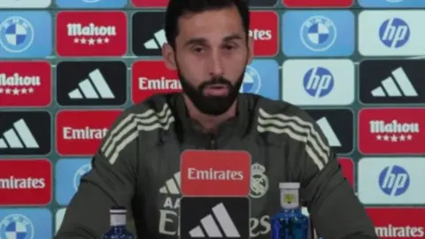 Cầu thủ Real Madrid chấn thương, chảy máu nhưng trọng tài được khen thưởng vì bắt chính trận chung kết King's Cup