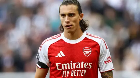 Calafioli: Tôi góp công vào chức vô địch của Arsenal và hy vọng vô địch Champions League