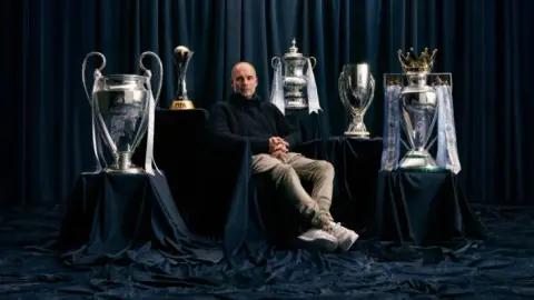 Chủ tịch Man City: Câu lạc bộ đã có 10 năm thành tích rực rỡ và chúng tôi mãi mãi biết ơn Guardiola