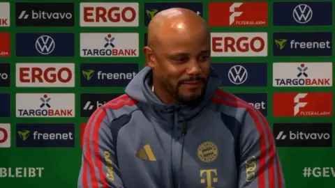 Kompany: Sẽ không đánh giá cả mùa giải một ngày trước trận chung kết để mang Cúp quốc gia Đức về Munich