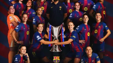 Pacior và Palaruelo đều lập cú đúp, đội tuyển bóng đá nữ Barcelona đã vô địch Champions League trong quá khứ 6 (4)