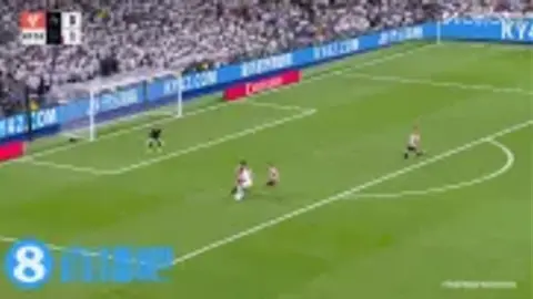 Real Madrid 4-1 dẫn đầu! Dias ghi bàn rồi ra ngoài lề ăn mừng cùng Carvajal Alaba