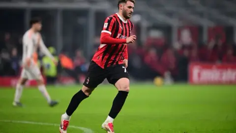 Truyền thông Italy: AC Milan hy vọng Jimenez sẽ thi đấu ở World Cup và bán anh để thu hồi một phần tiền chuyển nhượng