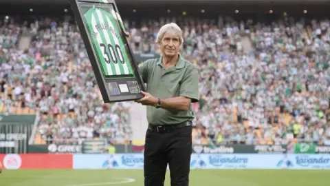 Pergone: Tôi biết rất rõ sức mạnh của đội dự Champions League là gì và việc Betis phải chi tiền tiếp viện là điều cần thiết.