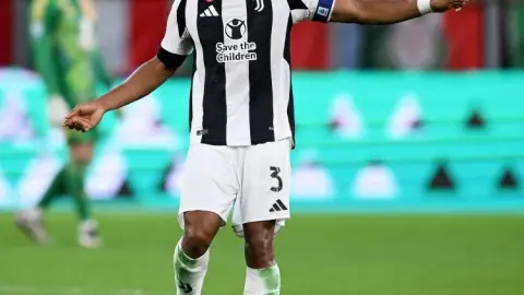 Toàn thị trường: Juventus lỡ Champions League và có thể bán Brehmer với giá thấp hơn mức phí chấm dứt hợp đồng 5800 euro của 5800