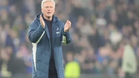 Moyes: Tôi rất buồn khi West Ham xuống hạng Không có thỏa thuận nào tốt hơn Coleman.