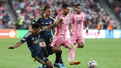 Trạng thái nóng! Messi đã có 5 bàn thắng và 7 đường kiến ​​tạo sau 5 trận trong tháng 5. Hôm nay anh được thay ra để nghỉ 3 tuần để thi đấu ở World Cup.