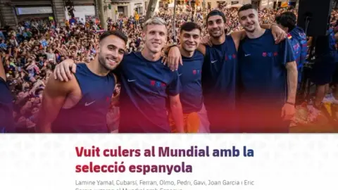 Trang web chính thức của Barcelona đã đưa ra thông báo: Xin chúc mừng các thành viên 8 của đội đã được chọn vào đội tuyển Tây Ban Nha. Bernal đã vào nhóm hỗ trợ.