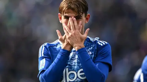 Dima: Paz muốn ở lại Como thêm một năm, Mourinho đang cân nhắc để anh trở lại Real Madrid hè này