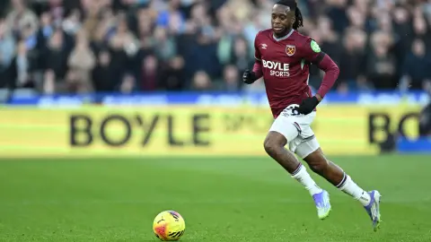 Siêu thị mở cửa! Truyền thông Anh: Everton nhắm tới hậu vệ cánh Wan-Bissaka của West Ham với giá 10 triệu bảng