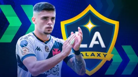 Phóng viên: Napoli và Atletico Madrid quan tâm đến cầu thủ chạy cánh phải Petz của Los Angeles Galaxy 25