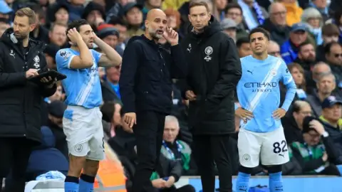 Cùng nhau từ chức! Lijnders: Guardiola đã nói với tôi khi đề nghị tôi làm trợ lý huấn luyện viên của Manchester City rằng đây không phải là một dự án dài hạn