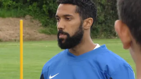 Clichy: Việc xem các đội bóng ở Premier League ăn mừng khi được thi đấu ở Champions League khiến tôi hiểu sâu sắc hơn về những khó khăn của Wenger hồi đó