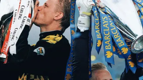 Cha nào, con nấy! Schmeichel và con trai đều giành chức vô địch Premier League đầu tiên ở tuổi 29 và tuyên bố giải nghệ ở tuổi 39