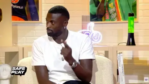 Niang: Tôi không biết tại sao Milan lại gục ngã ở vòng đấu vừa qua. Leo tốt nhưng cần giúp đỡ