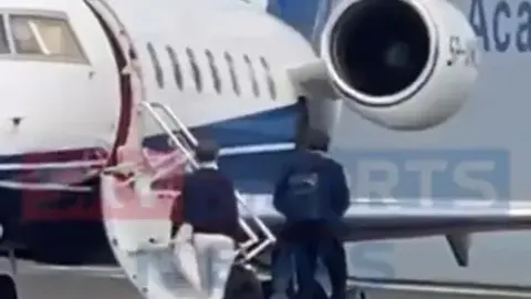 Phóng viên chia sẻ đoạn phim độc quyền: Gordon đã lên máy bay tới Barcelona và cất cánh