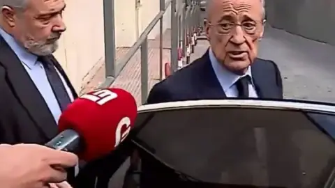 Lafayette trêu phóng viên: Liệu Mourinho có trở thành tân HLV Real Madrid? Thực ra huấn luyện viên mới là tôi