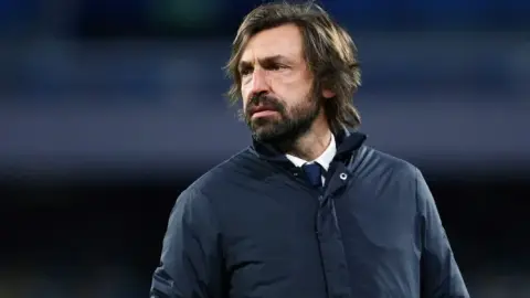 Pirlo: Tôi lạc quan hơn một chút về Paris trong trận chung kết; so với Paris-Bayern Munich, thật khó coi khi thấy mười người đứng đó