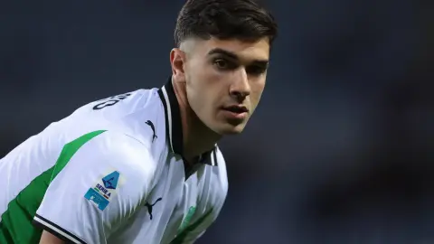 Chính thức: Volpato, cầu thủ đang chơi cho Sassuolo, sẽ được bổ sung vào đội hình huấn luyện World Cup của Australia