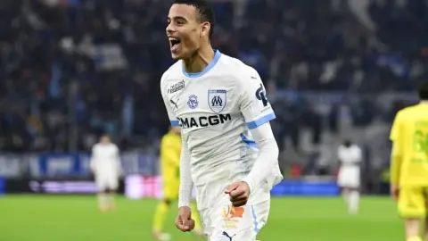 L'Equipe: Marseille phải bán cầu thủ để cải thiện tình hình tài chính, giám đốc khẳng định đang cân nhắc bán Greenwood