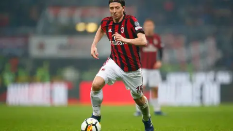Montolivo: Giroud che đậy vấn đề tiền đạo của Milan, Asari và Ricci cần thêm cơ hội