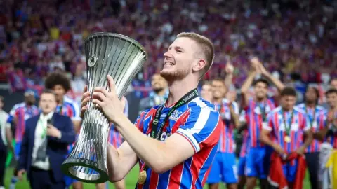 Điểm dừng tiếp theo? Tiền vệ 22 tuổi của Crystal Palace, Walton là MVP chung kết Champions League. Anh có giá 60 triệu và được các câu lạc bộ giàu có nhắm đến