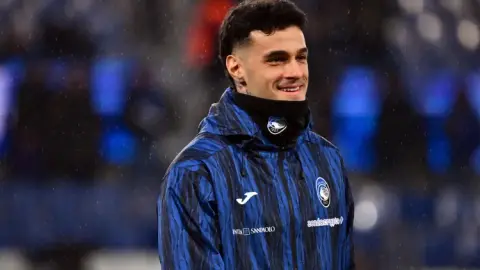 MIDI: Scamaca sẵn sàng giảm lương về Roma + dự bị, Atalanta muốn 25 triệu euro