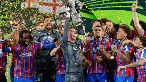 PV: Nhiều người sẽ lên tuyển quốc gia nhưng Crystal Palace vẫn hy vọng tổ chức lễ diễu hành vô địch vào cuối mùa hè này.